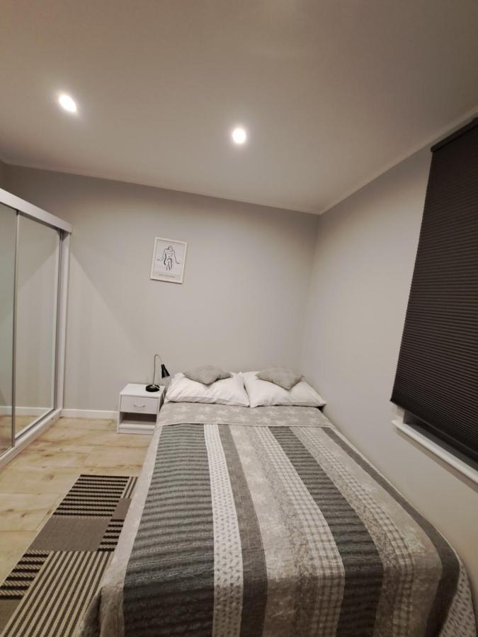 Hotel 1 Plock Ngoại thất bức ảnh