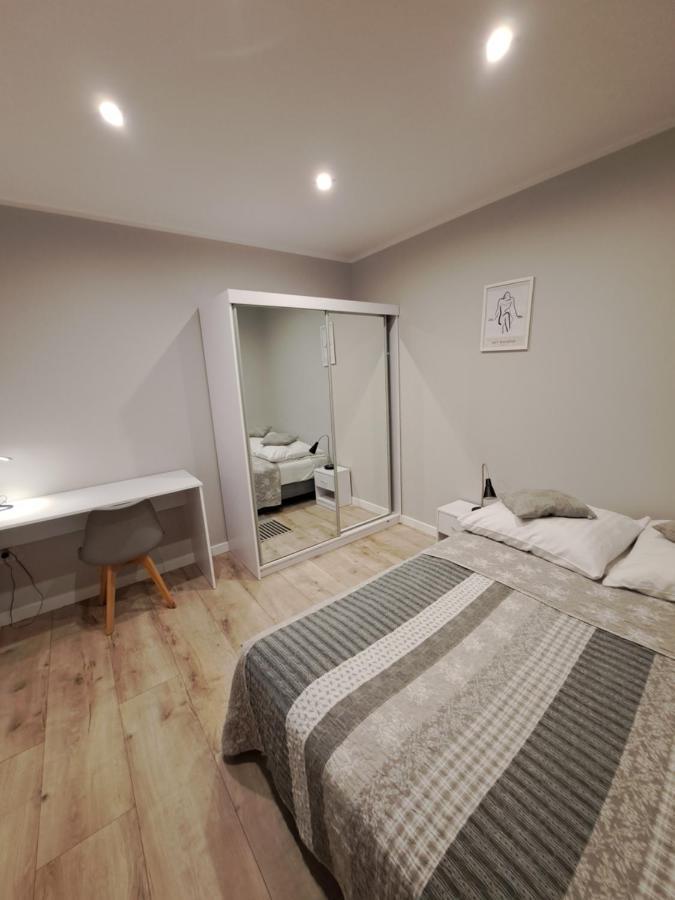 Hotel 1 Plock Ngoại thất bức ảnh